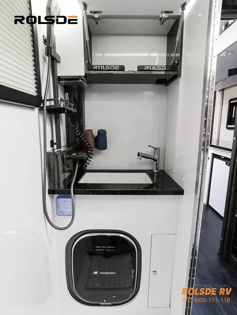 五十铃单拓内饰带LOGO (15).jpg